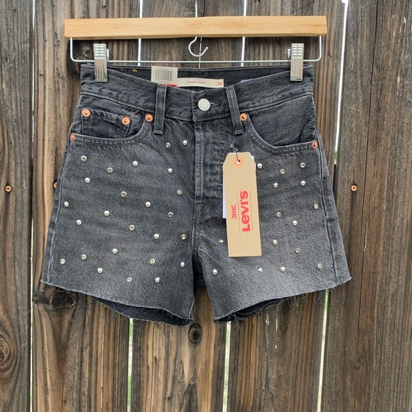 NWT LEVI’S SHORTS - Picture 3 of 7